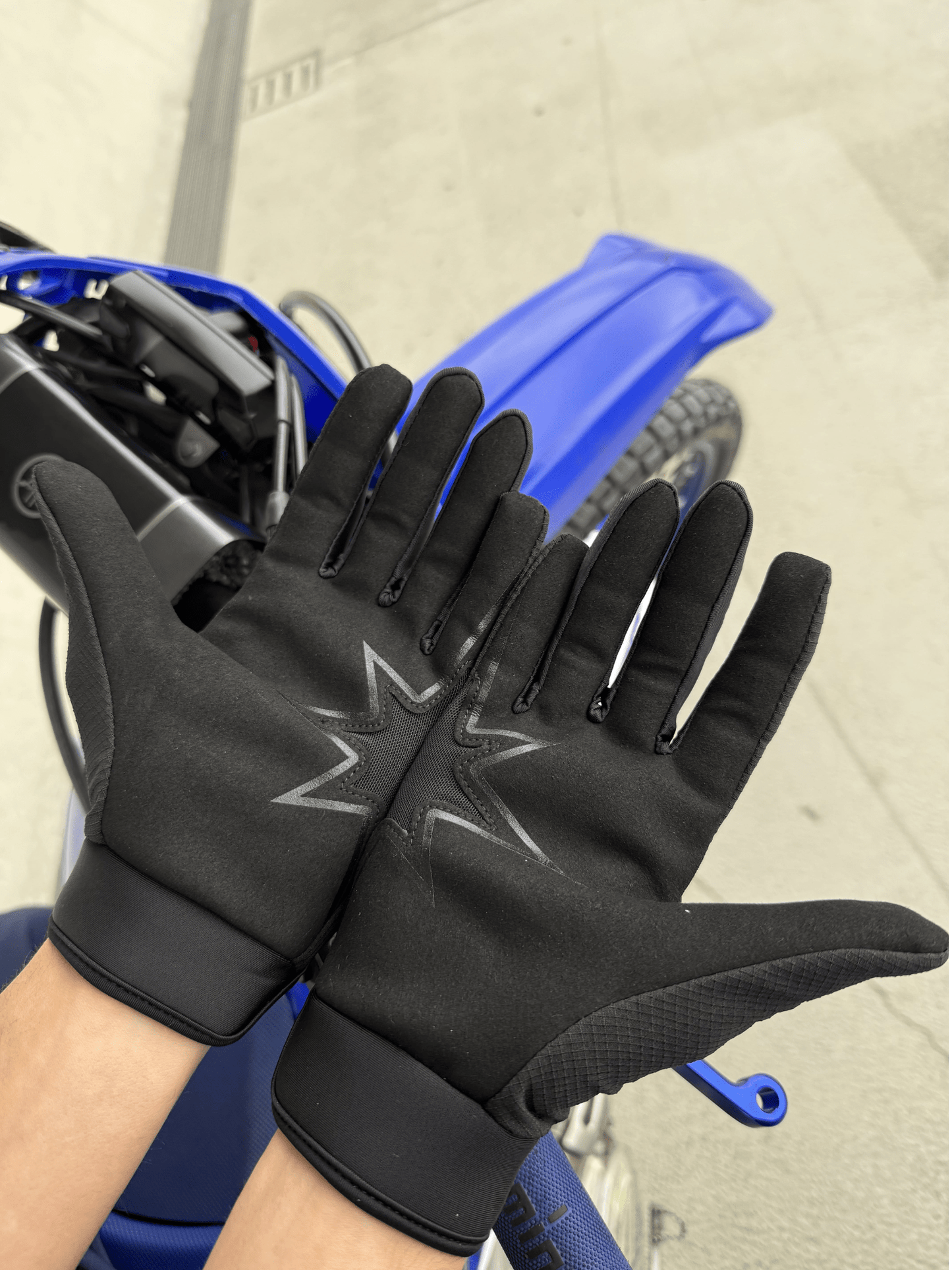 FINESSE* "TACTIC" GLOVES BLACK