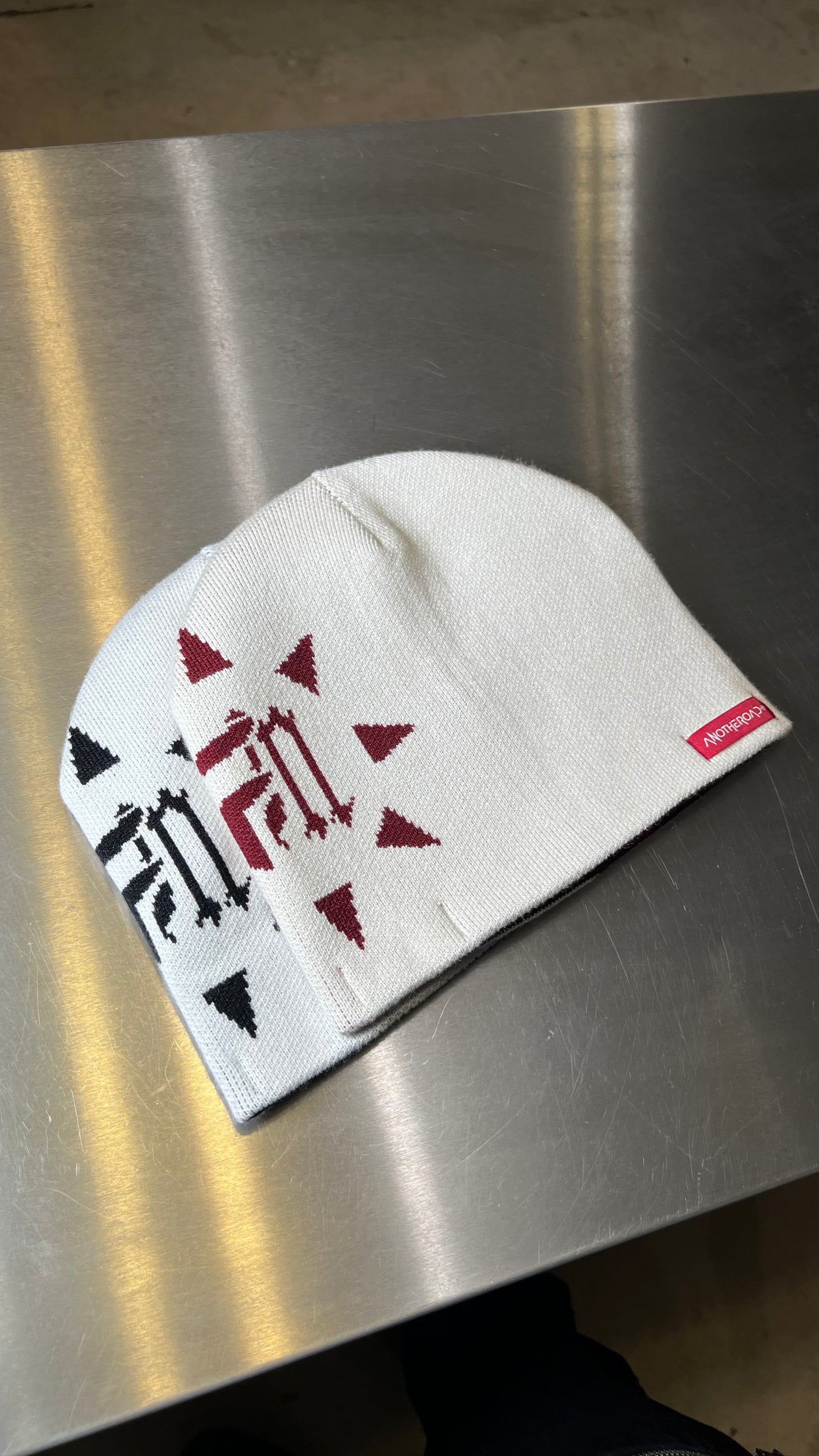 FM® Reversible Beanie [Black to White]