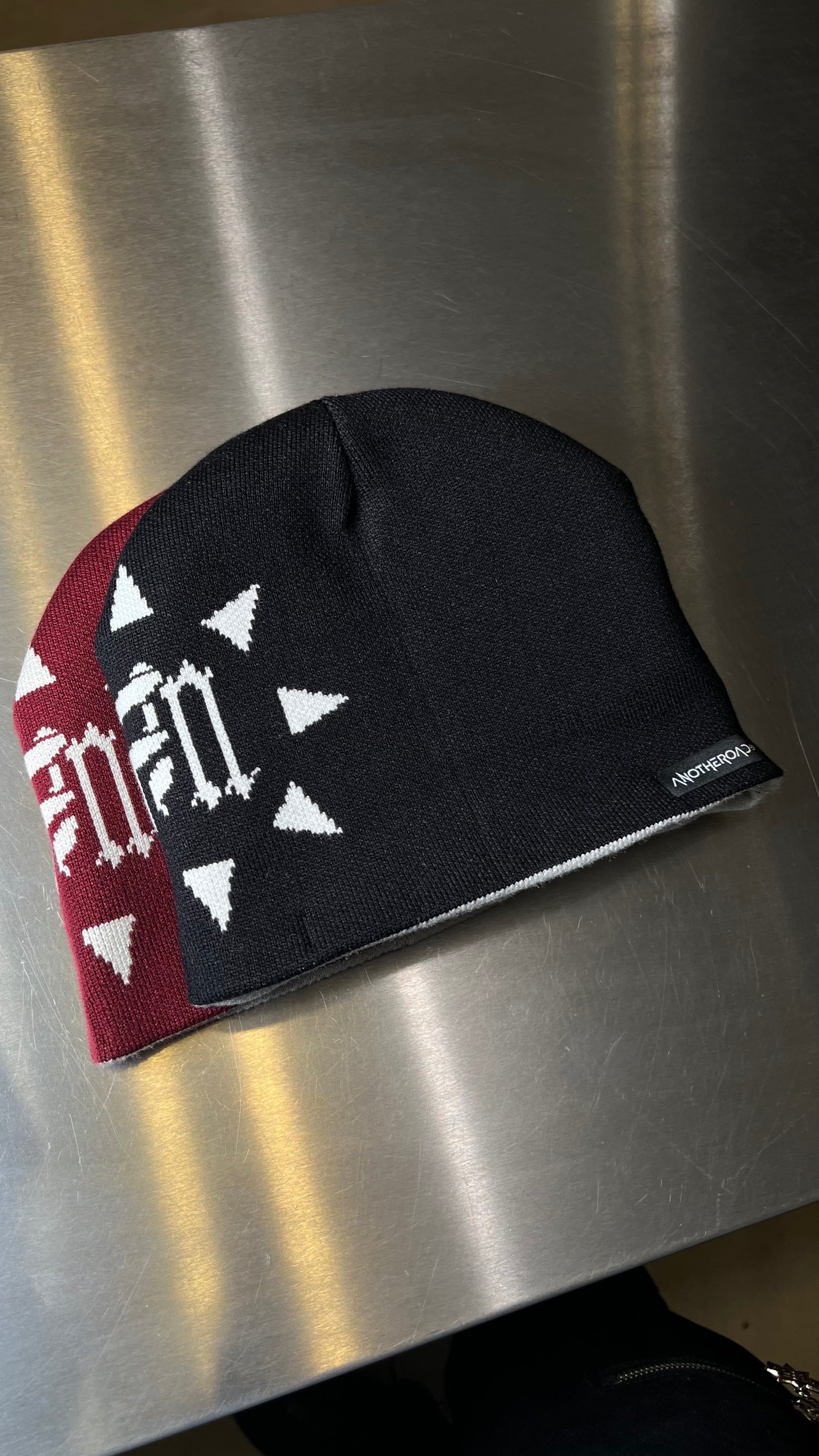 FM® Reversible Beanie [Black to White]