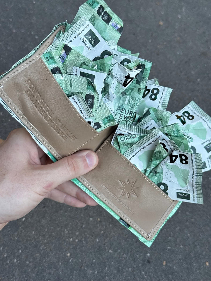 84 Euros Leather Wallet - flat lay detail - Finesse
