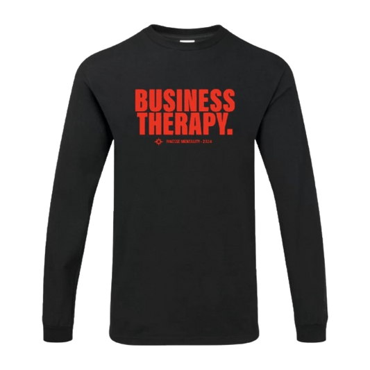 Finesse Business Therapy Long Sleeve rouge présenté sur fond blanc.