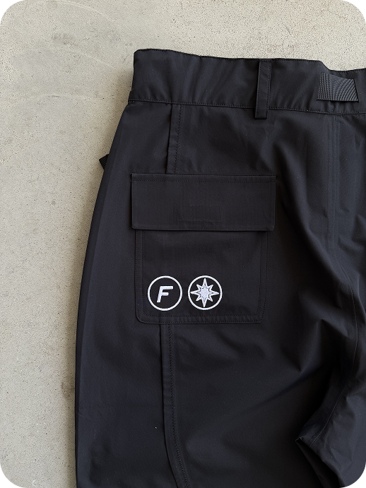 Deuxième vue de la poche arrière gauche du pantalon FAS Hardpant