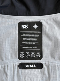 Zoom sur l’étiquette intérieure de la FAS Hardshell.