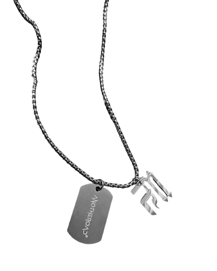 Chaîne FM Necklace en acier inoxydable présentée sur fond blanc.