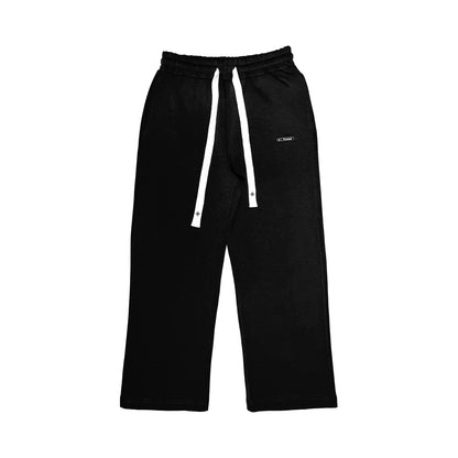 Finesse Air Cotton Sweatpants noir présenté sur fond blanc