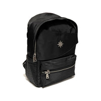 Finesse Black Vanta Backpack présenté sur fond blanc.