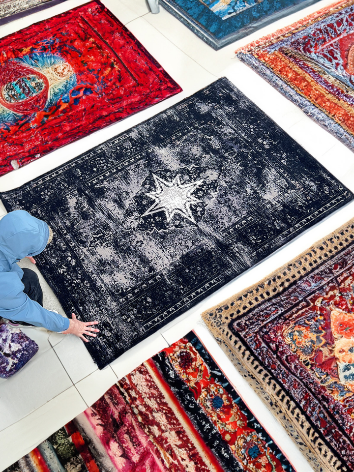OBSIDIAN RUG