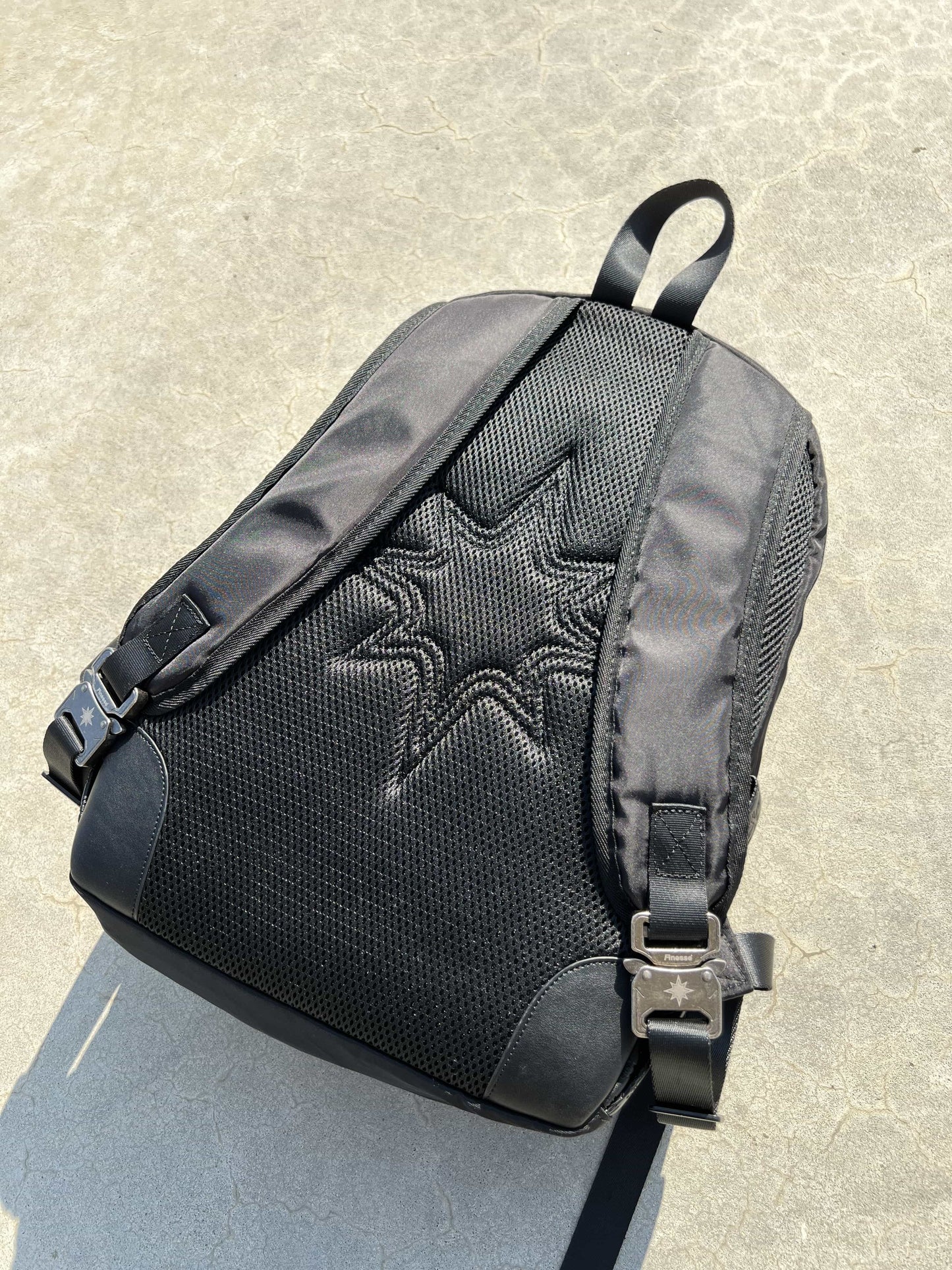 FINESSE® "BLACKVANTA" BACKPACK