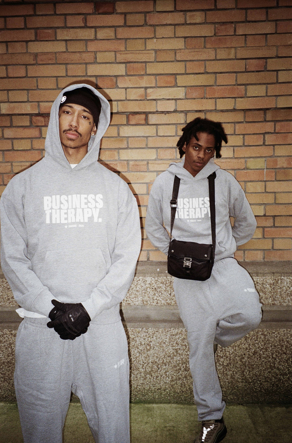 HOODIE "BUSINESS THERAPY" GREY