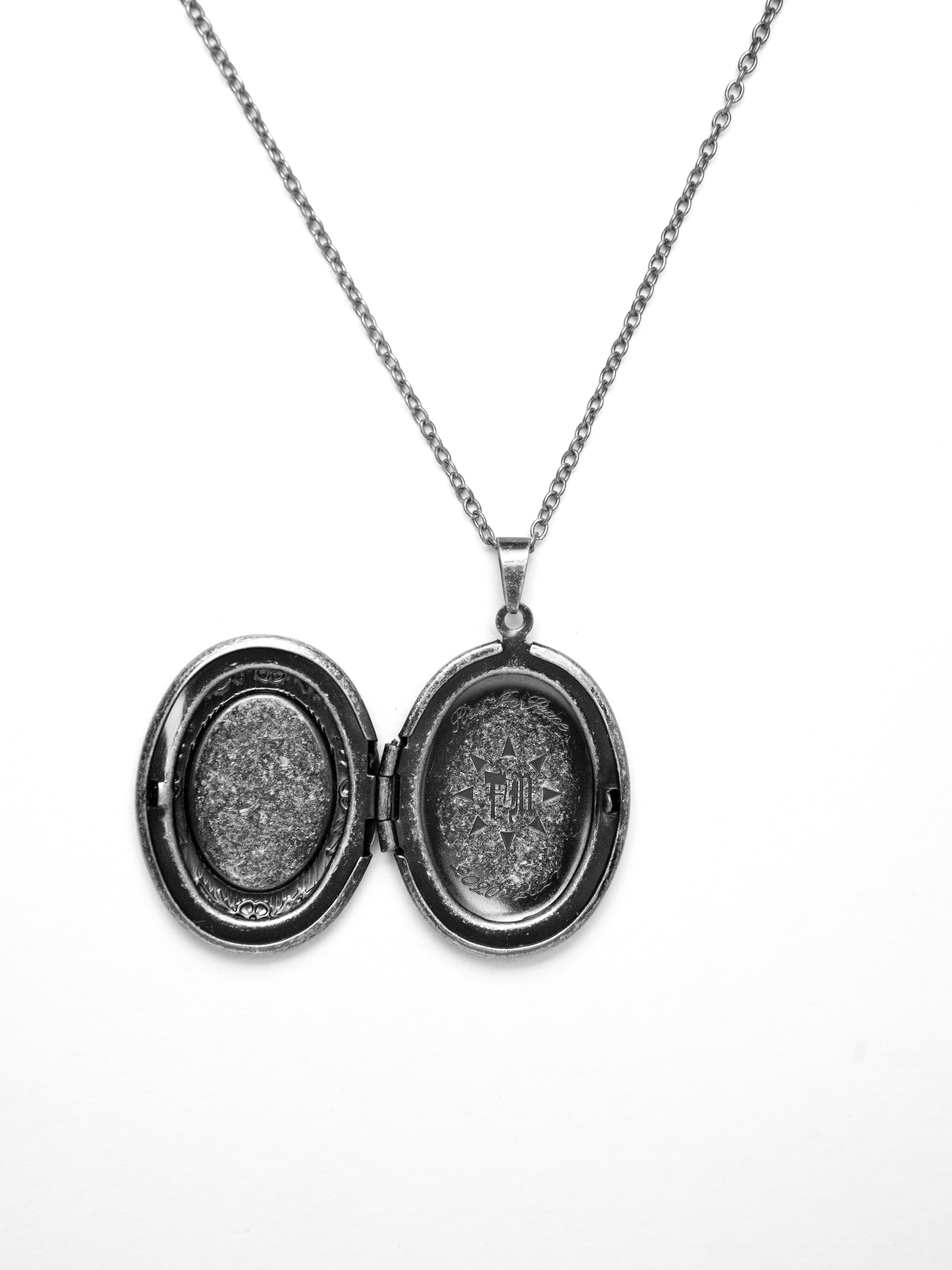 MEMORIAL_3-product-photo