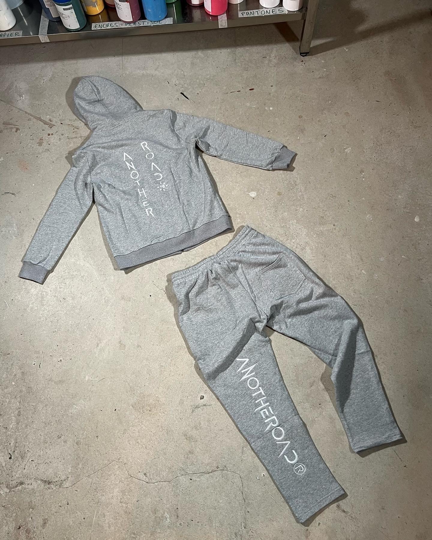 FM® TWINS ZIP HOODIE